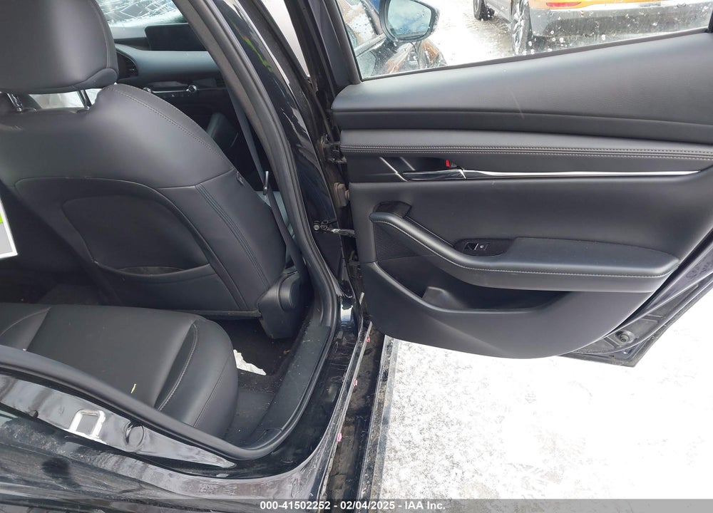 2021 MAZDA 3 PREFERRED VIN: 3MZBPBCL0MM251364
