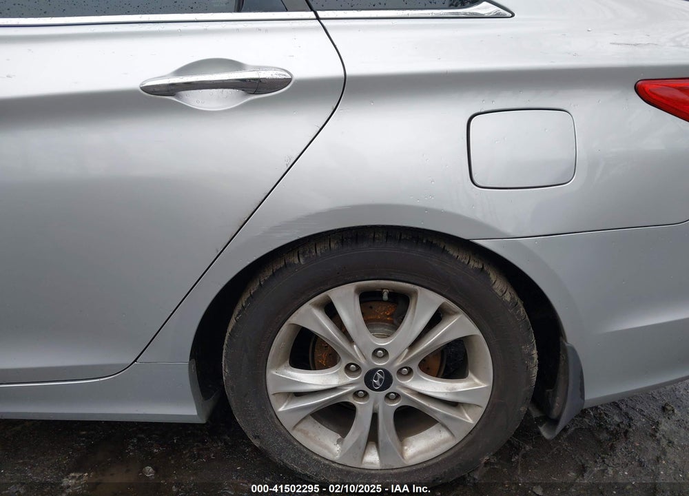 2013 HYUNDAI SONATA VIN: 5NPEC4AC8DH601906