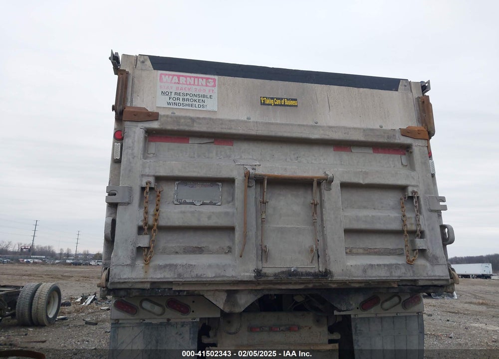 2000 STERLING TRUCK LT 9513 VIN: 2FZXKWEB4YAB58076