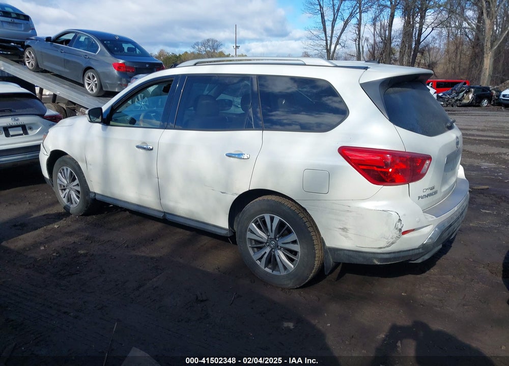 2018 NISSAN PATHFINDER SV VIN: 5N1DR2MM8JC678815