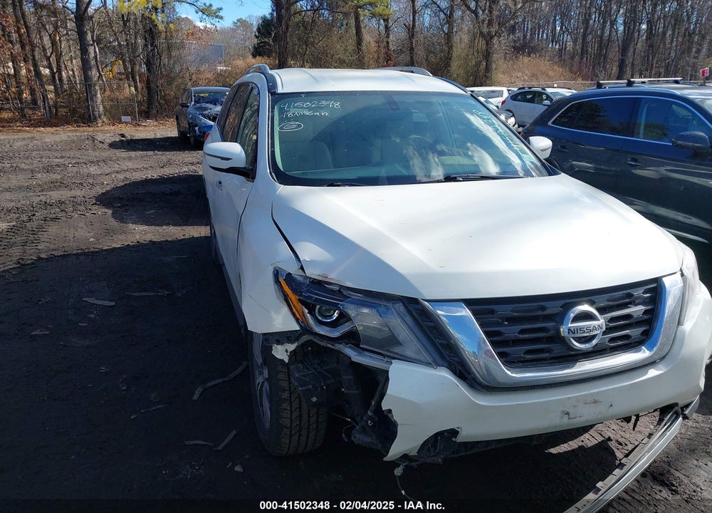 2018 NISSAN PATHFINDER SV VIN: 5N1DR2MM8JC678815
