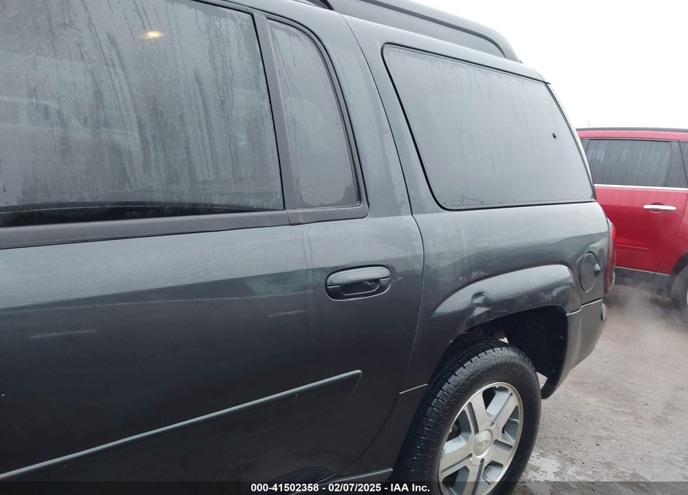 2005 CHEVROLET TRAILBLAZER EXT VIN: 1GNES16M556200724