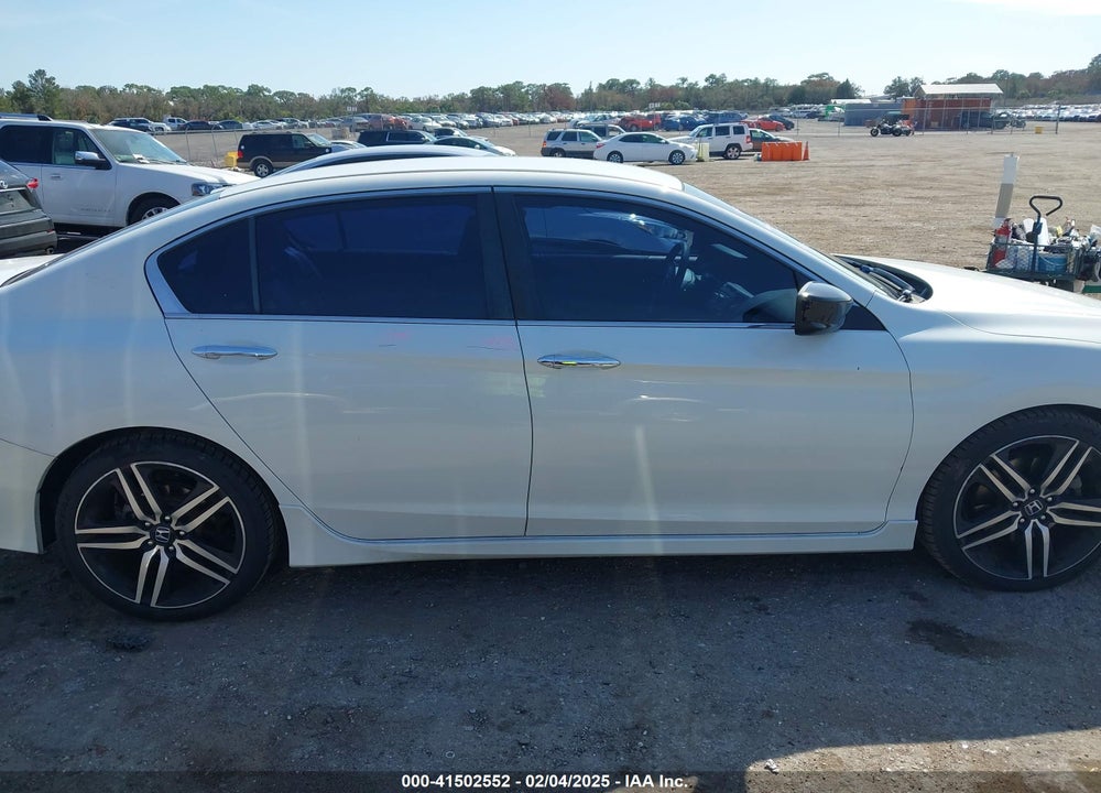 2017 HONDA ACCORD VIN: 1HGCR2F54HA037786