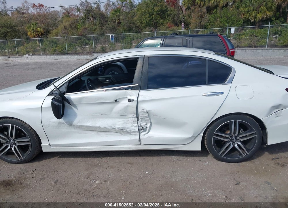 2017 HONDA ACCORD VIN: 1HGCR2F54HA037786