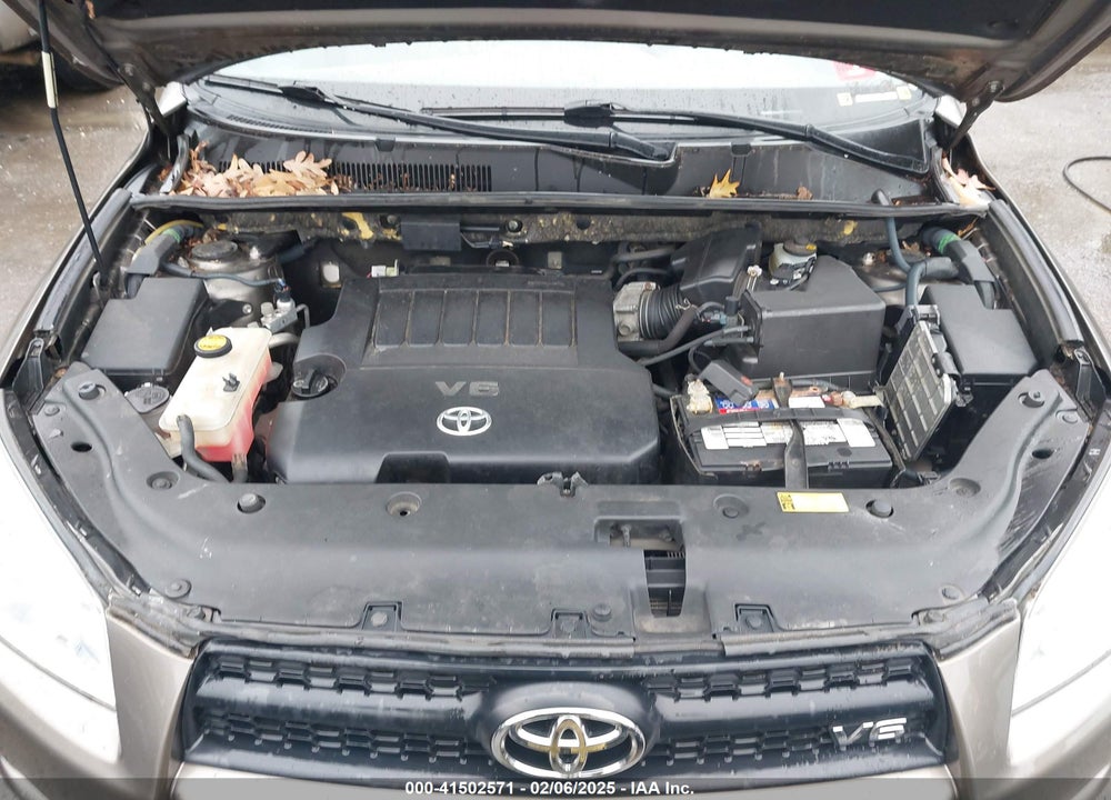2011 TOYOTA RAV4 BASE V6 VIN: JTMBK4DV0B5099585