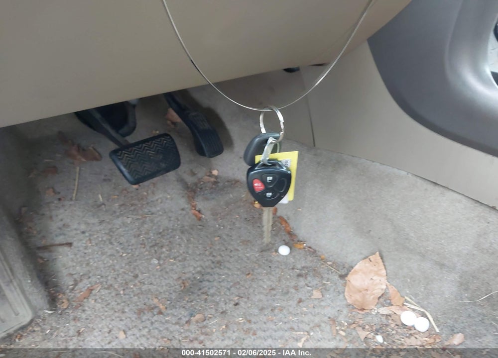 2011 TOYOTA RAV4 BASE V6 VIN: JTMBK4DV0B5099585