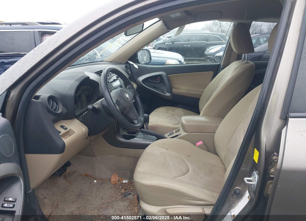 2011 TOYOTA RAV4 BASE V6 VIN: JTMBK4DV0B5099585