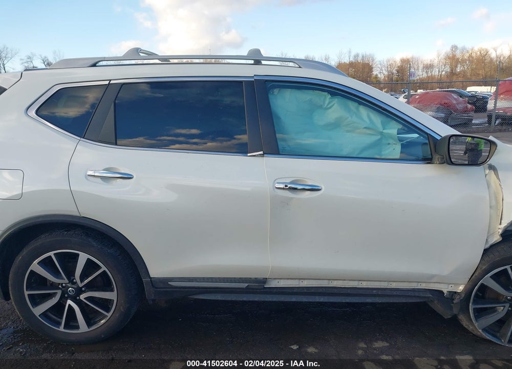2019 NISSAN ROGUE SL VIN: 5N1AT2MV9KC840868