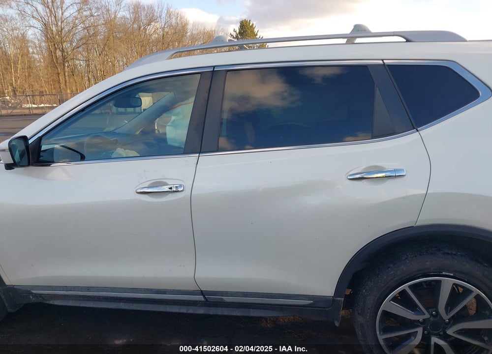2019 NISSAN ROGUE SL VIN: 5N1AT2MV9KC840868