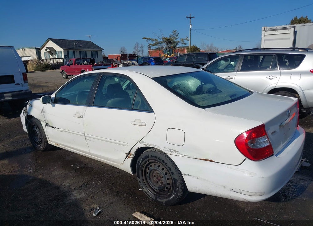 2003 TOYOTA CAMRY LE VIN: JTDBE32K330231585