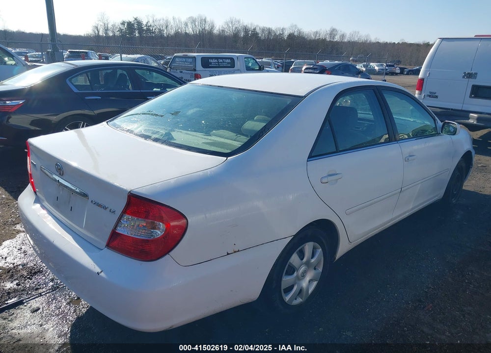 2003 TOYOTA CAMRY LE VIN: JTDBE32K330231585