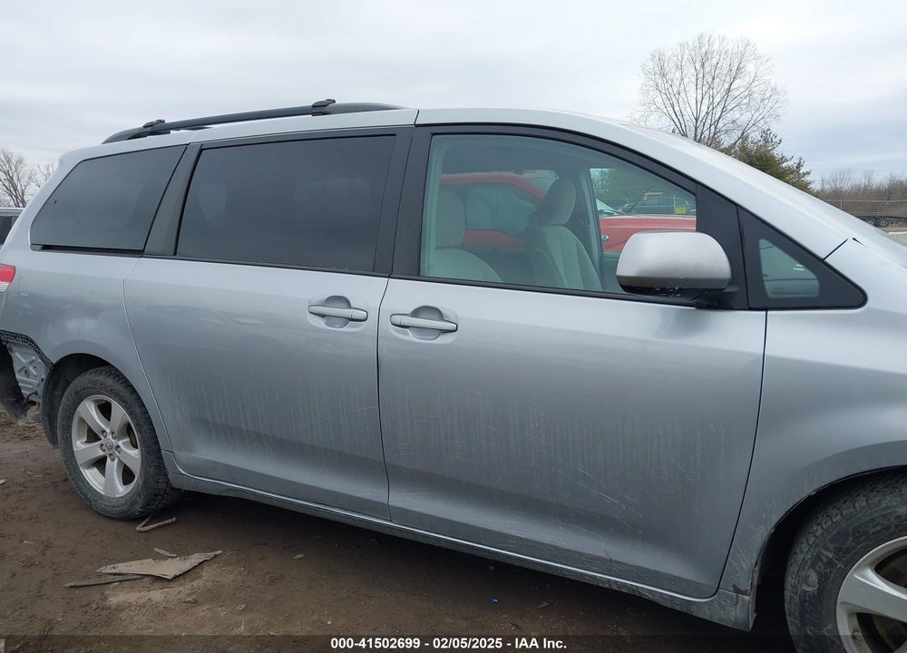 2014 TOYOTA SIENNA LE V6 8 PASSENGER VIN: 5TDKK3DC0ES428633