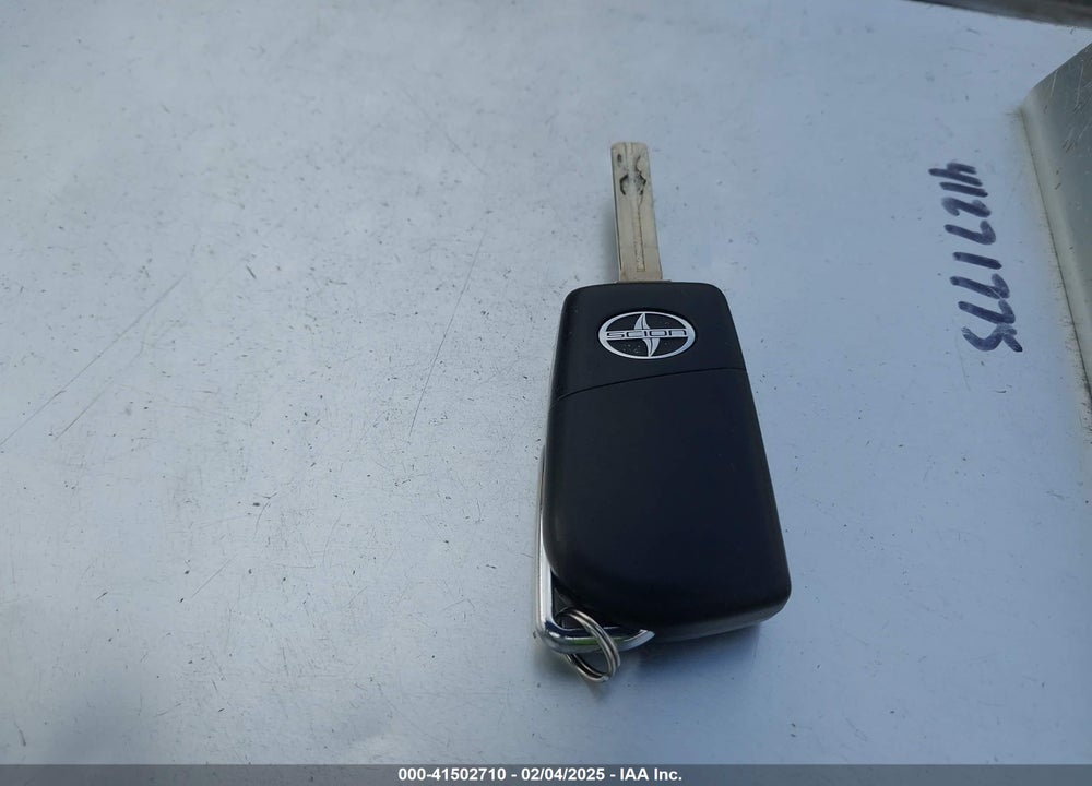 2016 SCION IM VIN: JTNKARJE9GJ504132
