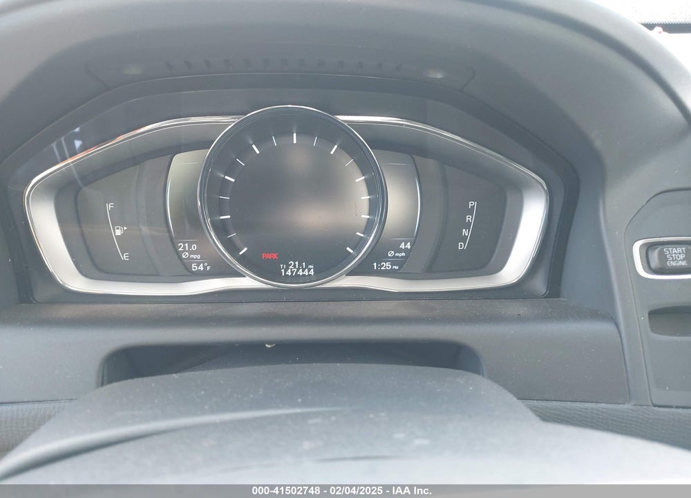 2016 VOLVO XC60 VIN: YV449MRK6G2917913