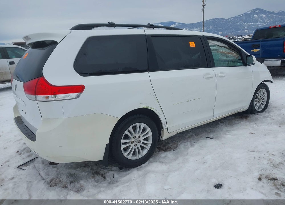 2014 TOYOTA SIENNA VIN: 5TDYK3DC9ES442525