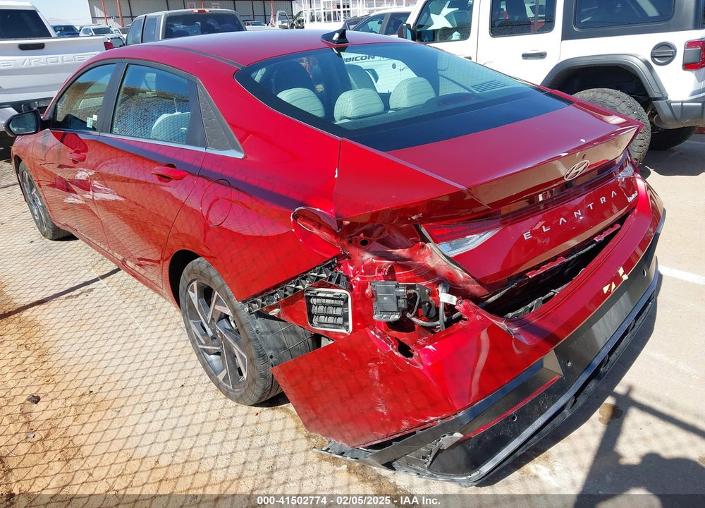 2024 HYUNDAI ELANTRA VIN: KMHLP4DG4RU742006