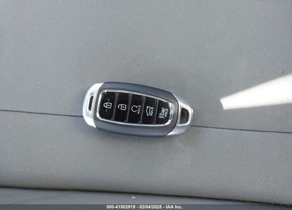2023 HYUNDAI ELANTRA VIN: KMHLS4AG3PU569773