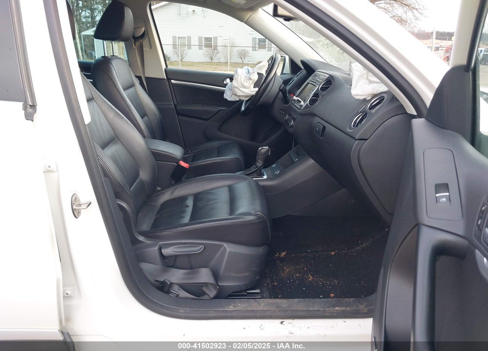 2012 VOLKSWAGEN TIGUAN SEL VIN: WVGBV7AX9CW571157