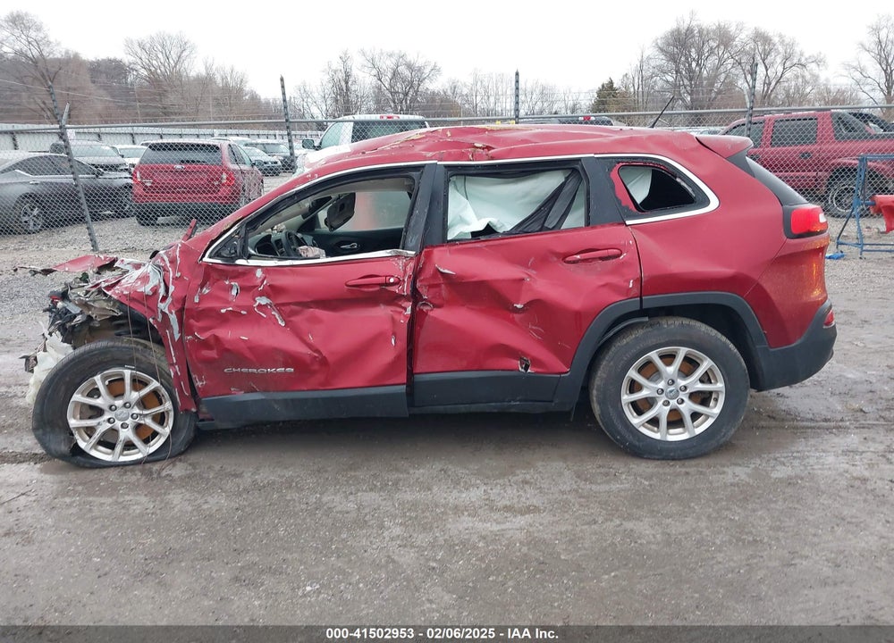 2015 JEEP CHEROKEE VIN: 1C4PJMCB8FW660213