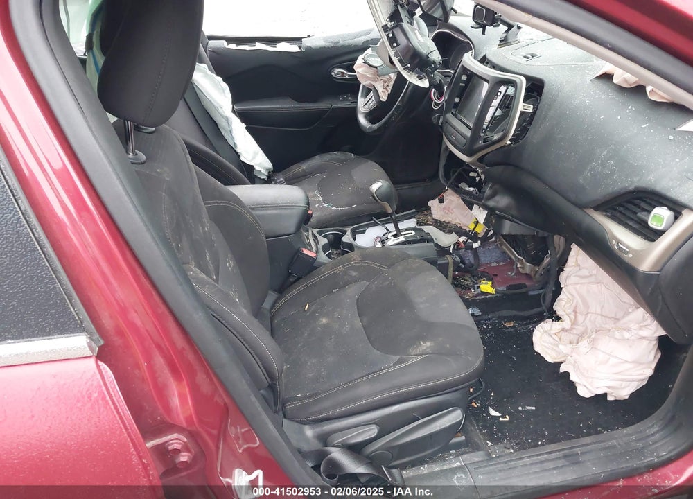 2015 JEEP CHEROKEE VIN: 1C4PJMCB8FW660213