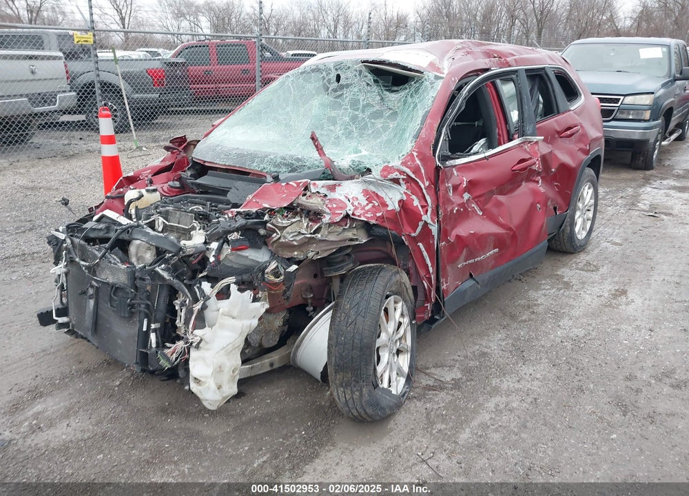 2015 JEEP CHEROKEE VIN: 1C4PJMCB8FW660213