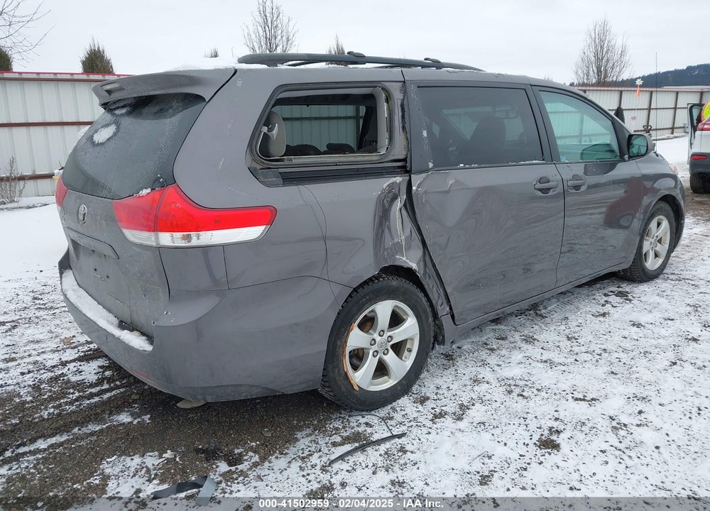 2013 TOYOTA SIENNA LE V6 8 PASSENGER VIN: 5TDKK3DC8DS373749
