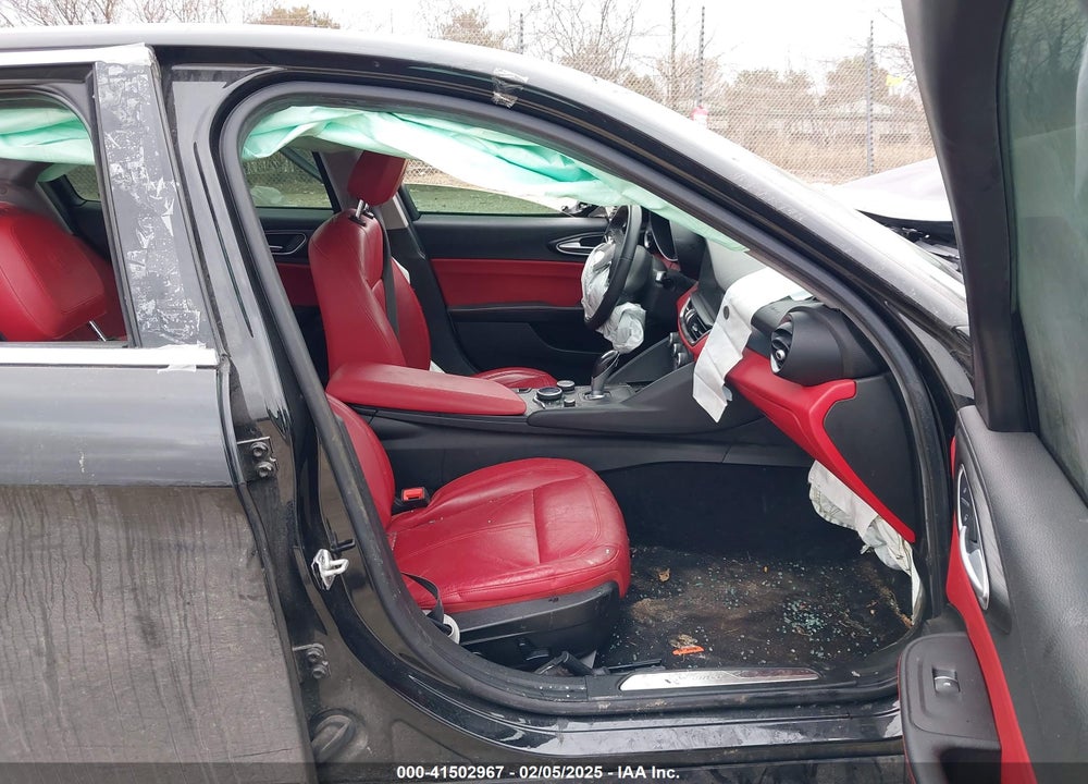 2017 ALFA ROMEO GIULIA VIN: ZARFAEBN6H7542337