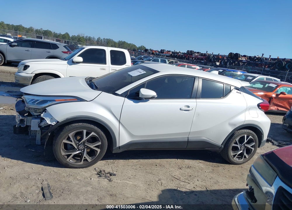 2022 TOYOTA C-HR VIN: NMTKHMBX7NR147213