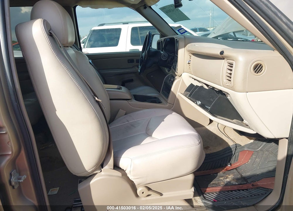 2005 GMC YUKON XL 1500 SLT VIN: 1GKEC16Z55J212696