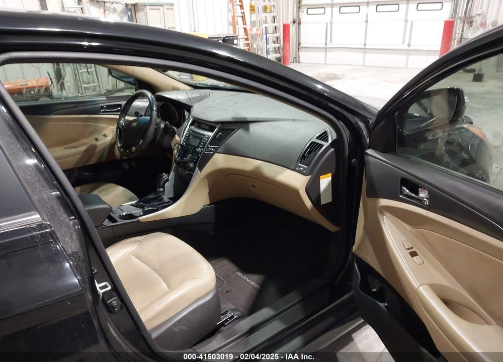 2012 HYUNDAI SONATA HYBRID VIN: KMHEC4A44CA030957