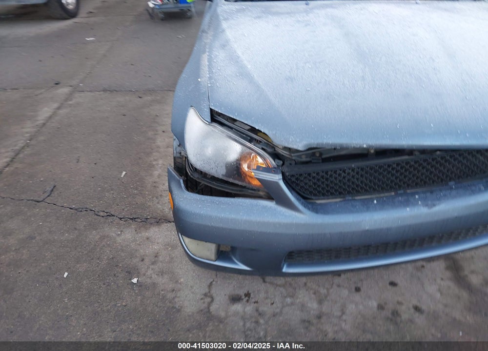 2004 LEXUS IS 300 VIN: JTHBD192040084090