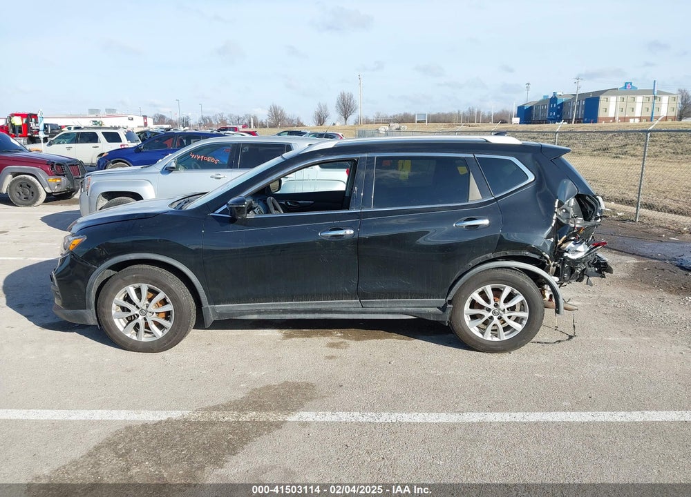 2018 NISSAN ROGUE VIN: KNMAT2MT0JP594562
