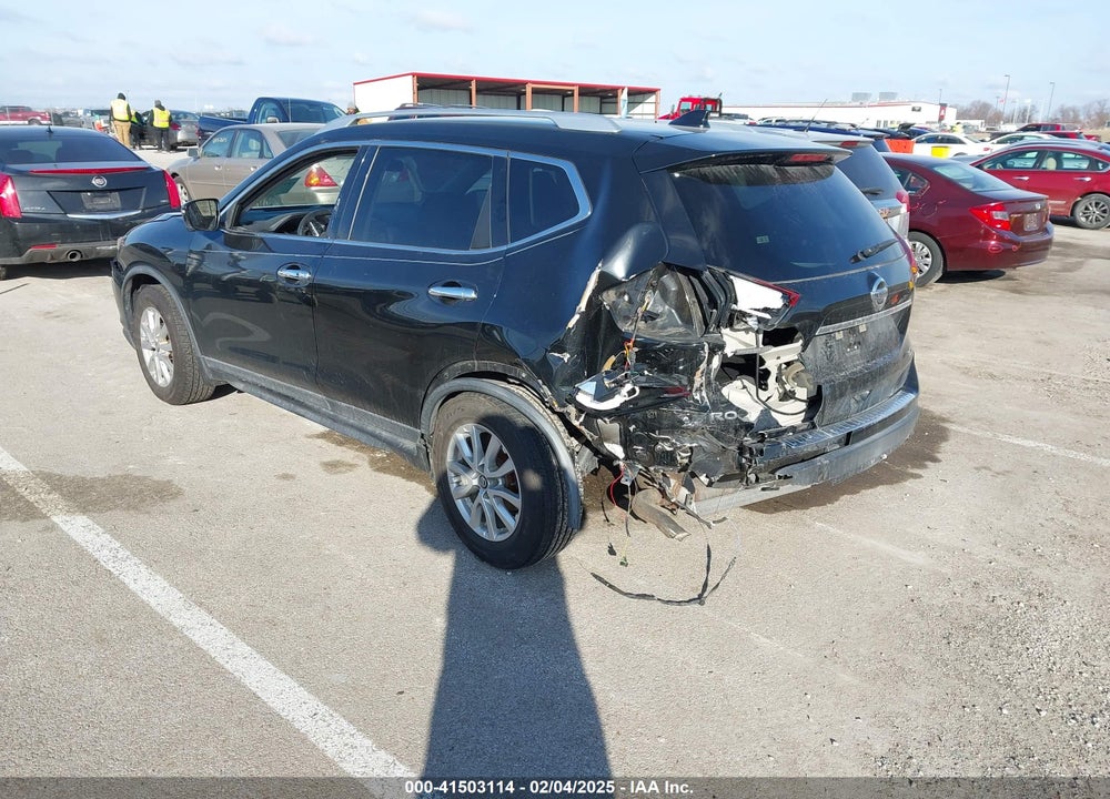 2018 NISSAN ROGUE VIN: KNMAT2MT0JP594562