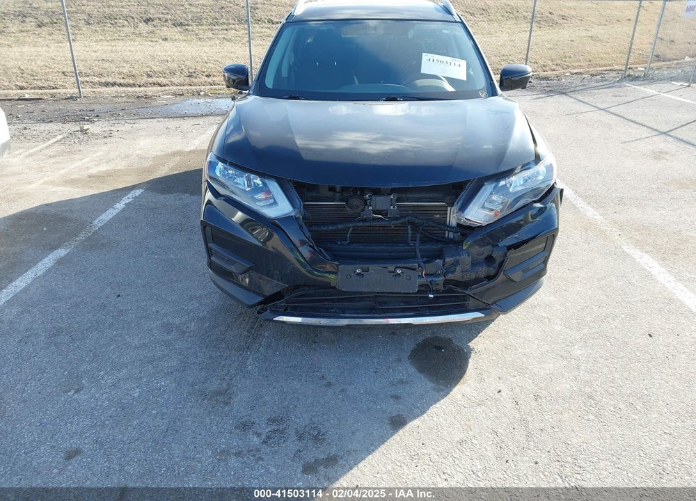 2018 NISSAN ROGUE VIN: KNMAT2MT0JP594562