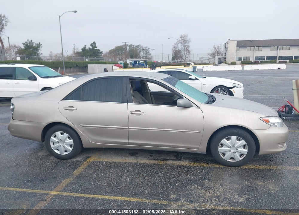 2006 TOYOTA CAMRY VIN: 4T1BE32K06U644606