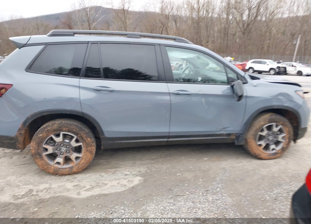 2022 HONDA PASSPORT AWD TRAILSPORT VIN: 5FNYF8H61NB018170