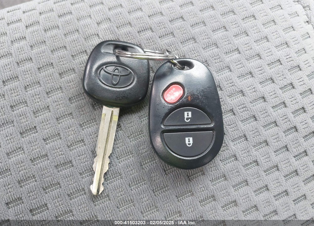 2011 TOYOTA TUNDRA VIN: 5TFRM5F19BX034702