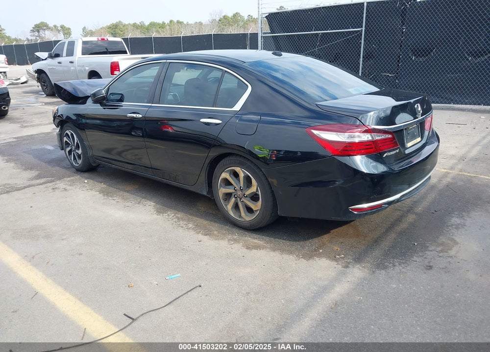 2017 HONDA ACCORD VIN: 1HGCR2F87HA150416