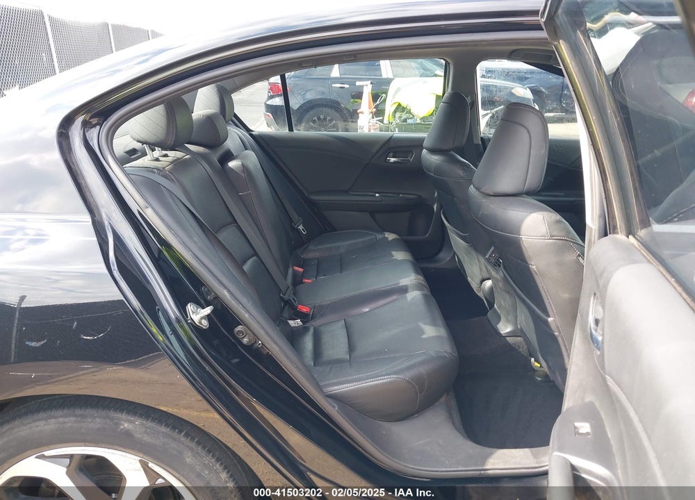 2017 HONDA ACCORD VIN: 1HGCR2F87HA150416