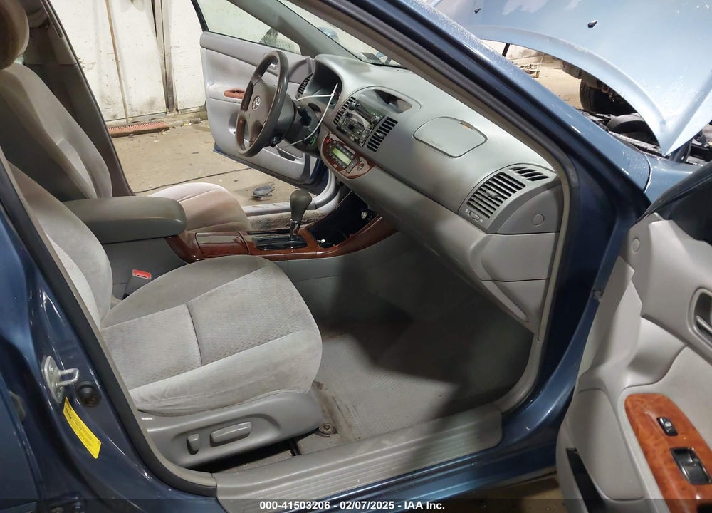 2003 TOYOTA CAMRY XLE VIN: 4T1BE30K83U752132
