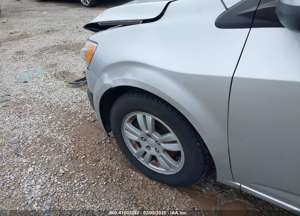 2015 CHEVROLET SONIC VIN: 1G1JC5SH4F4106134