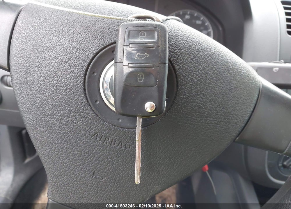 2007 VOLKSWAGEN RABBIT VIN: WVWBR71KX7W227601