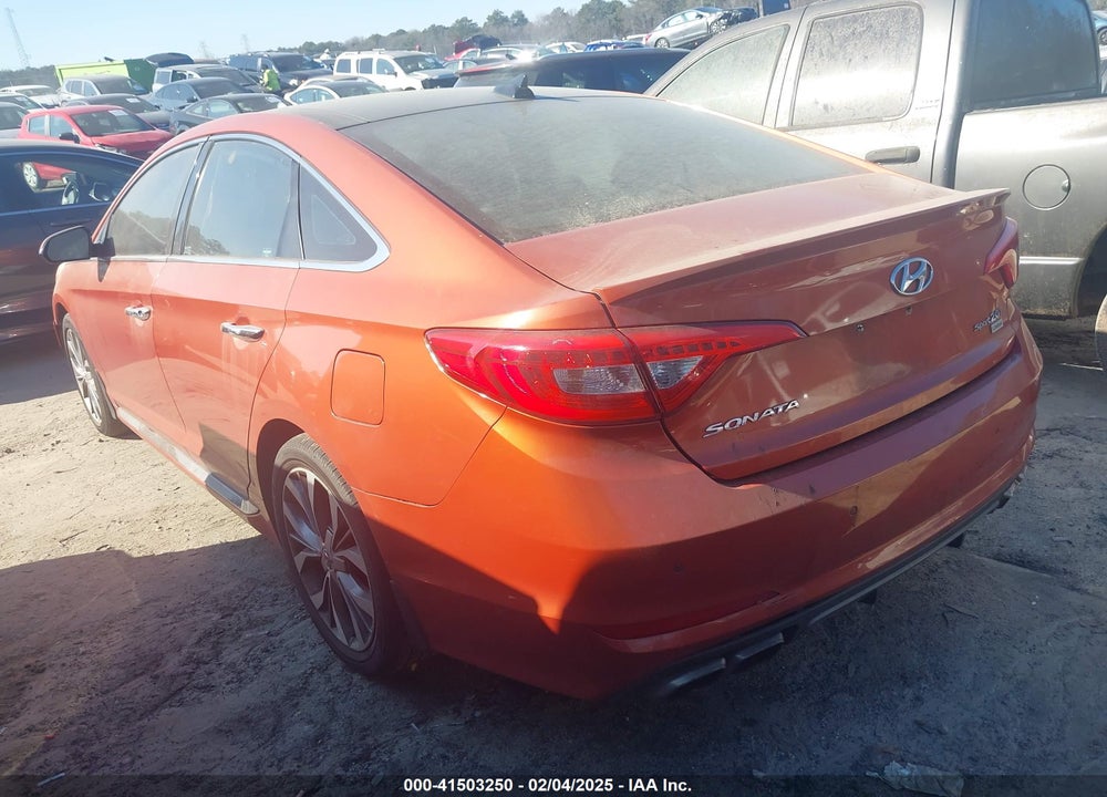 2015 HYUNDAI SONATA VIN: 5NPE34AB2FH181635