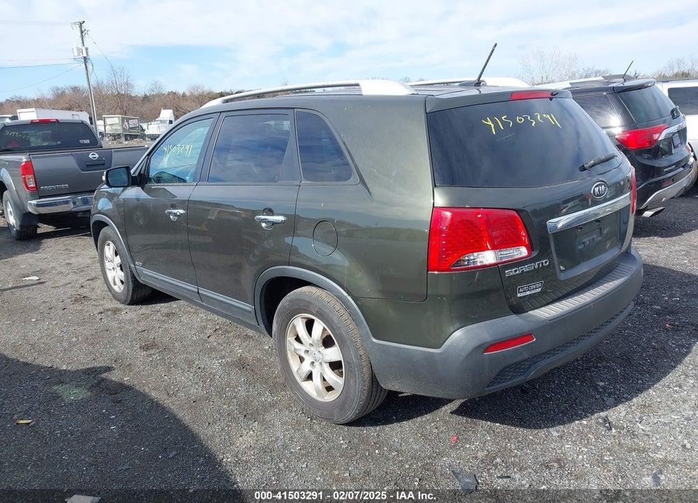 2012 KIA SORENTO LX V6 VIN: 5XYKTDA27CG227093