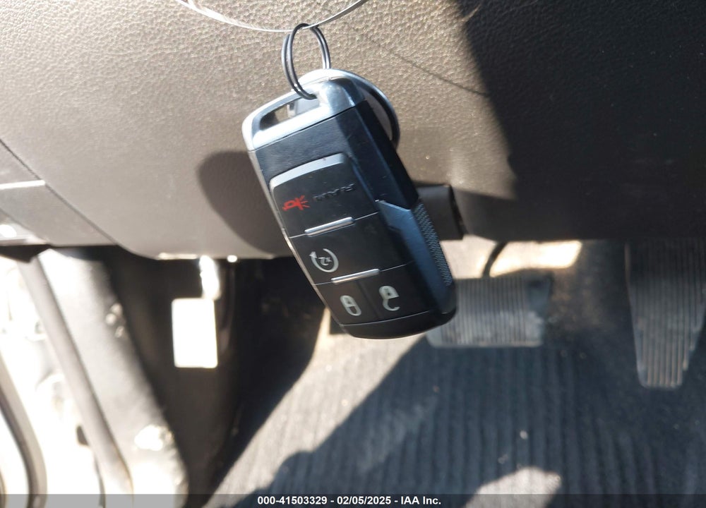 2019 RAM 2500 VIN: 3C6UR5DLXKG669438