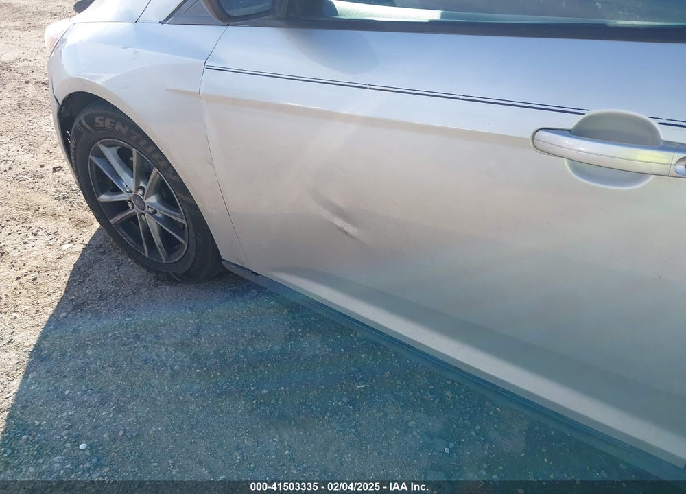 2015 FORD FOCUS VIN: 1FADP3F26FL207335