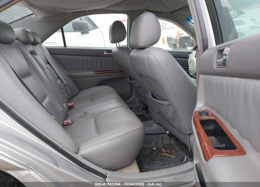 2005 TOYOTA CAMRY VIN: 4T1BE32K55U051337