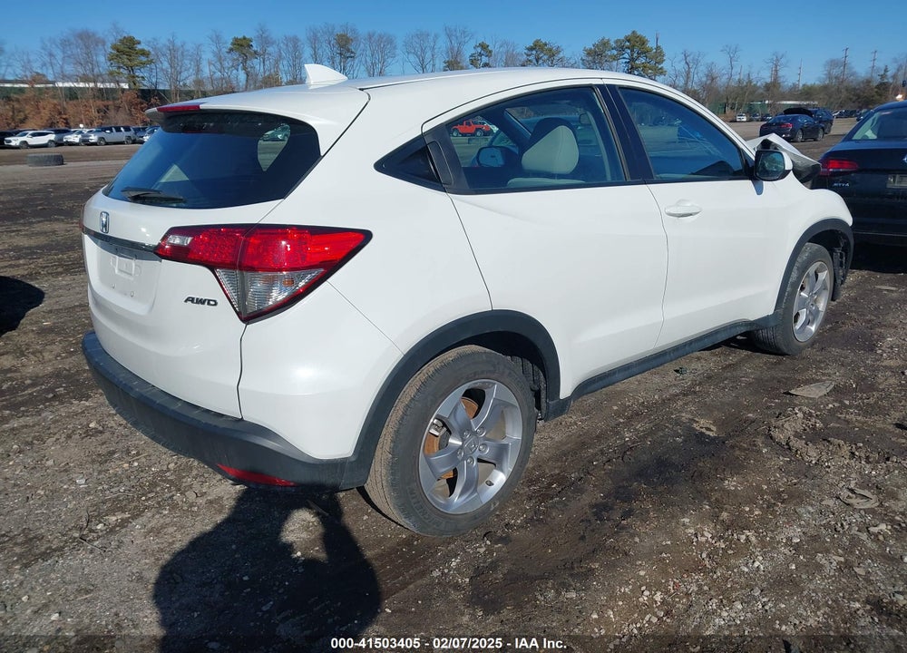 2022 HONDA HR-V AWD LX VIN: 3CZRU6H32NM771524