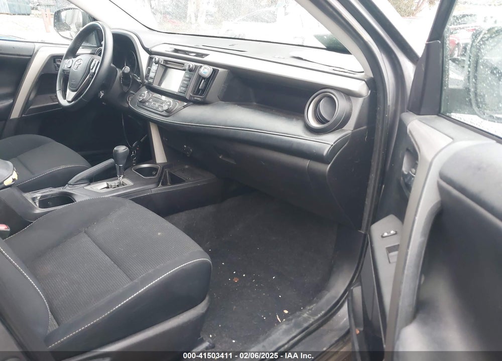 2018 TOYOTA RAV4 VIN: 2T3WFREV8JW445861