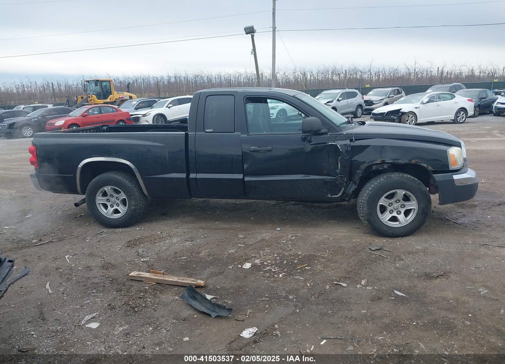 2005 DODGE DAKOTA SLT VIN: 1D7HW42K25S194359
